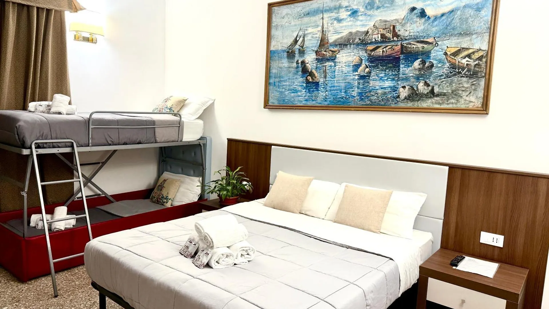 Grand Gaeta Hotel Róma 0*,  Olaszország